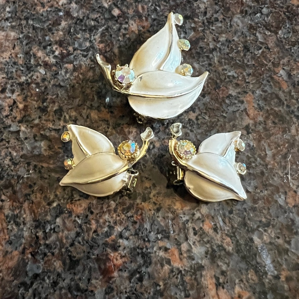 Vintage Parure Brooch and Clip Earrings White enamel and AB Crystals